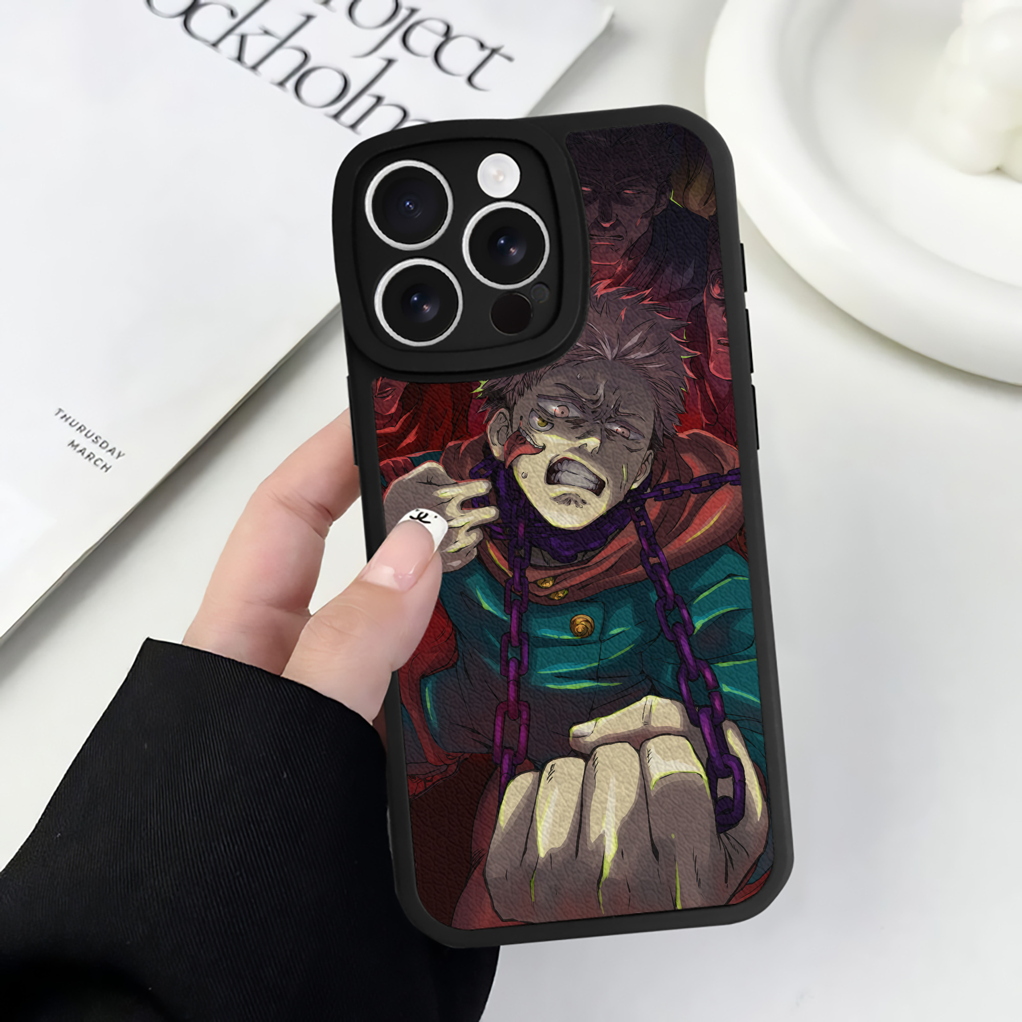 （画像用） 呪術廻戦 Jujutsu Kaisen 【iPhone 16シリーズ対応】シリコンスマホケース（レザー調） 材質：シリコン